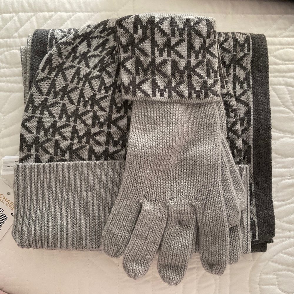 MICHAEL KORS Hat Glove Scarf Set One Size Grey w/ Charcoal